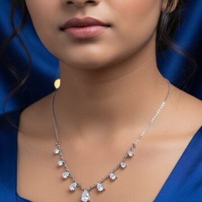 Elegant Teardrop Crystal Necklace