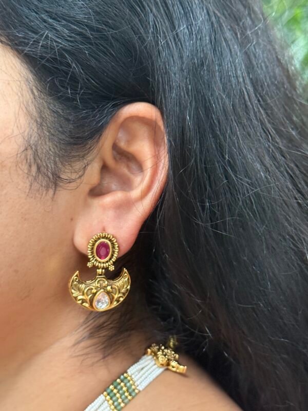 R1002 Kundan Necklace with Earrings - Image 2