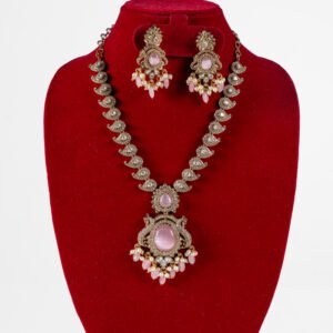 TT1008 Royal Victorian Set