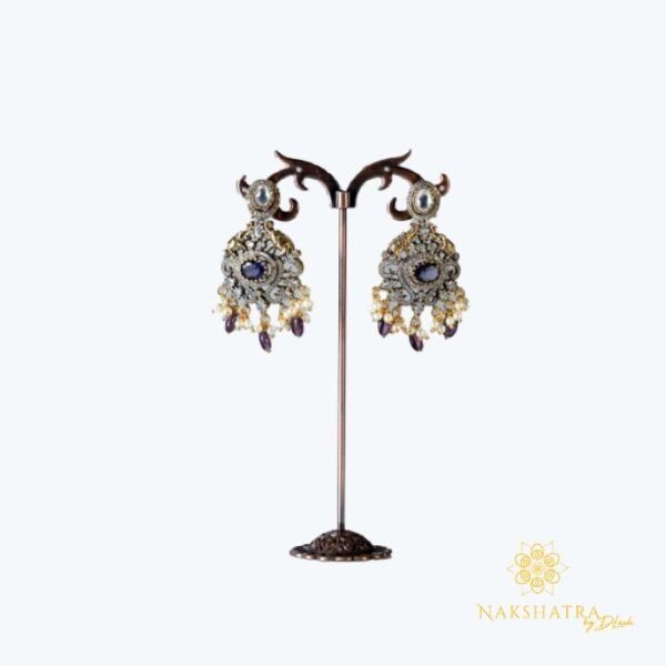 TT1009 - Royal Kundan Antique Necklace with Earrings - Image 2