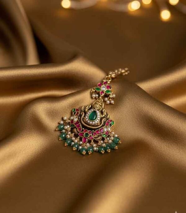 Heritage Style Maang Tikka with Emerald and Ruby Accents