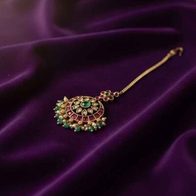 Traditional Round Kundan-Style Tikka