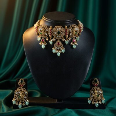 Pelicoster Locket Necklace