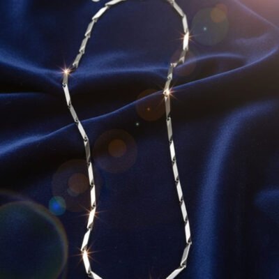 Modern Dual-Tone Bar Chain