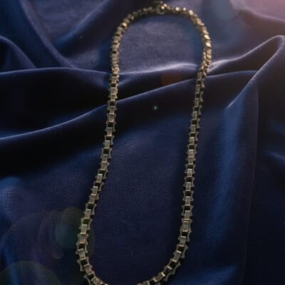 Modern Silver-Tone Twisted Bar Pendant on Delicate Box Chain