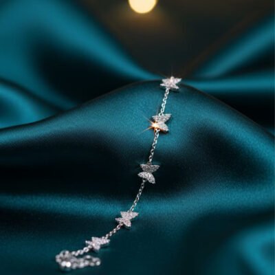 Twinkling Pave Star Chain Bracelet