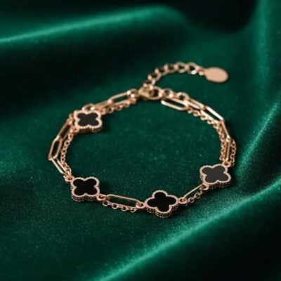 Midnight Clover Elegance Bracelet